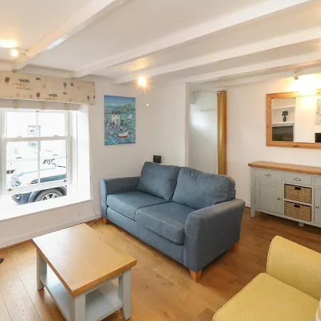 Lowena Holiday home